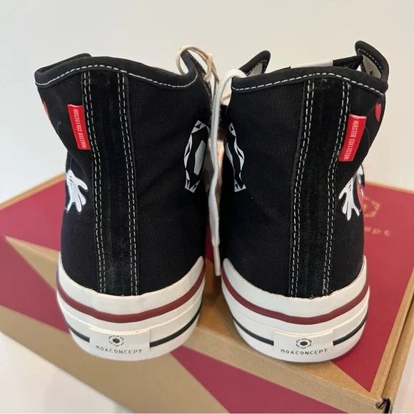 New Mickey Mouse Sneakers M 9.5 / 43 EUR / W 12 Canvas Disney MOA CONCEPT Hi-Top